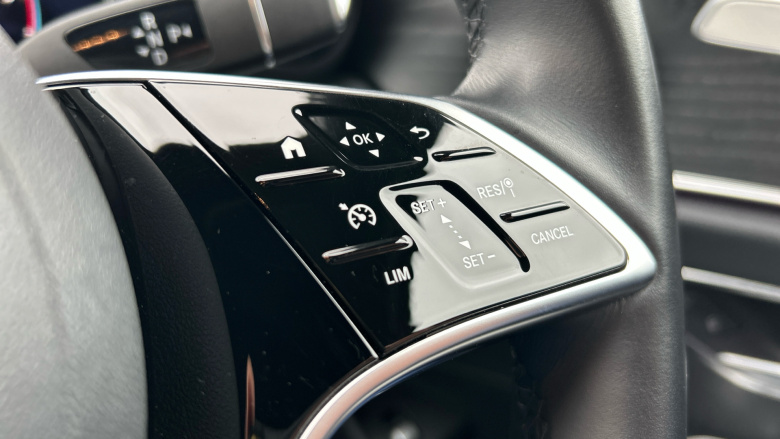 Mercedes-Benz E-Class E300d 4Matic AMG Line Premium 4dr 9G-Tronic Diesel Saloon